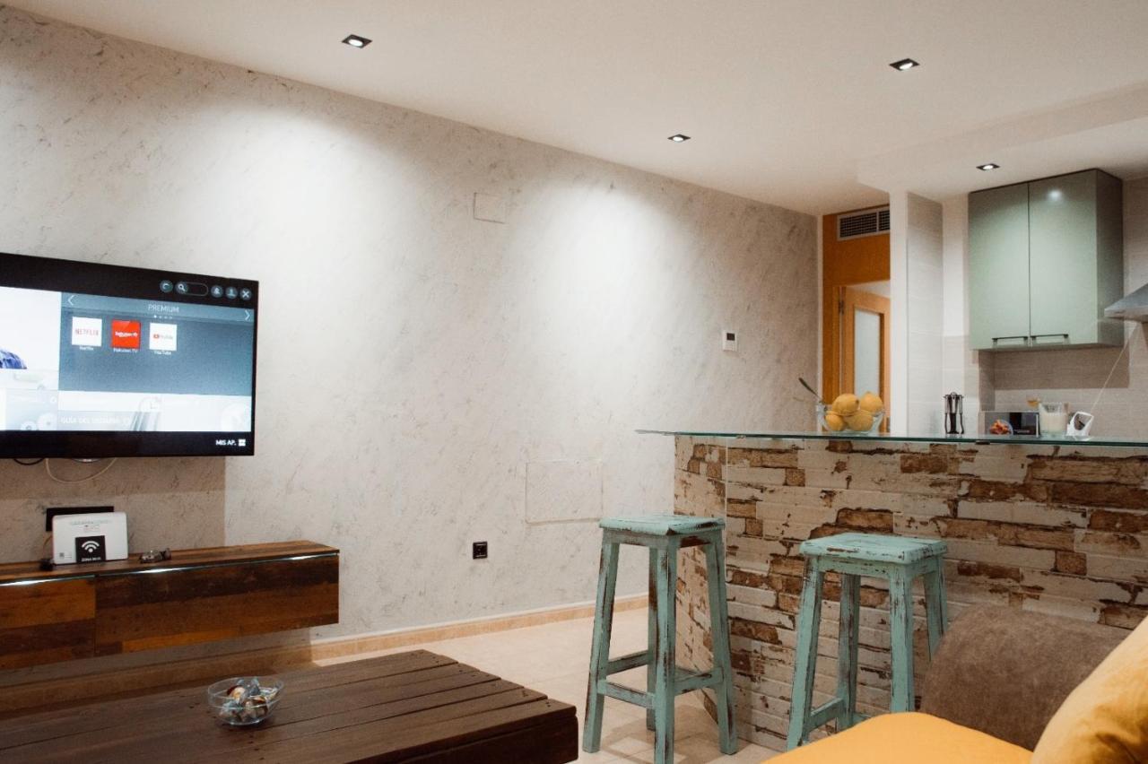 Apartment Castelplace Con Plaza De Garage Incluida, Free Parking And Ac *