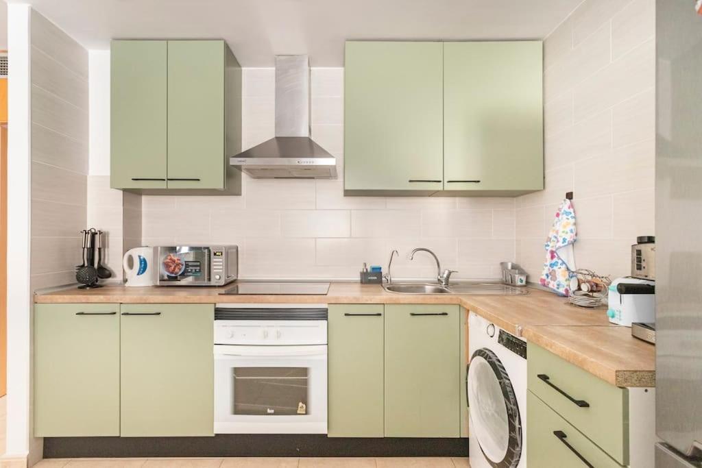 Castelplace Con Plaza De Garage Incluida, Free Parking And Ac Apartament Alicante