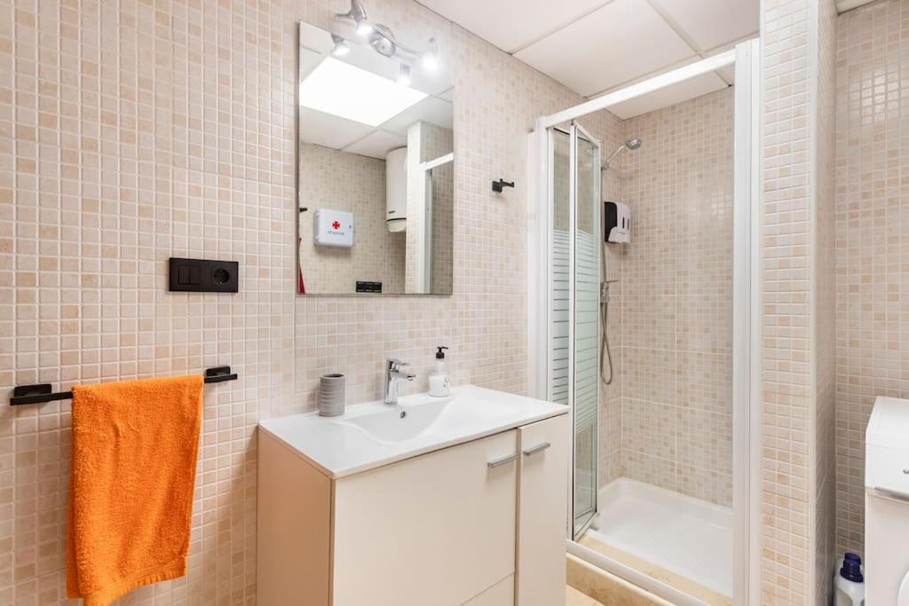 Castelplace Con Plaza De Garage Incluida, Free Parking And Ac Apartament *