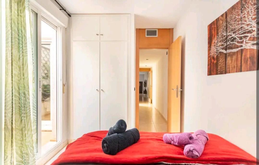 Castelplace Con Plaza De Garage Incluida, Free Parking And Ac Apartment *